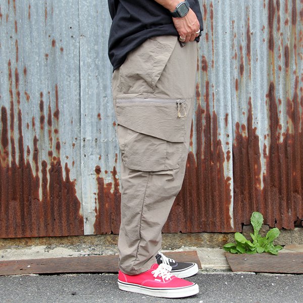 画像2: COMFY コンフィ  "CARGO PANTS "　 [D.GREIGE] 