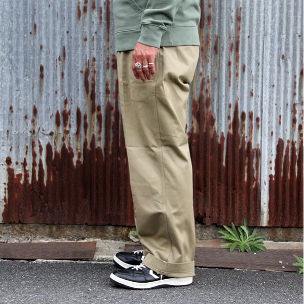 画像2: ウエアハウス  WAREHOUSE  Lot 1216　M41 TYPE U.S. ARMY CHINO  PANTS[KAHKI]  ●モデル：177cm 80kg サイズw36