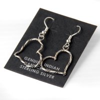 NAVAJO インディアンジュエリー　ピアス　”HEART”[SILVER]