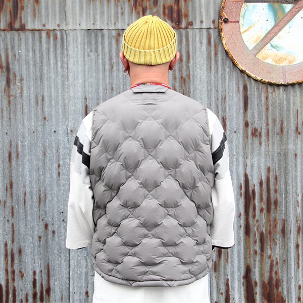 画像9: CMF コムフィ　"WOVENVEST"[W.GRY] 