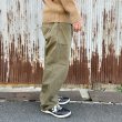 画像2: JELADO ジェラード　 CM47 HBT Baker Pants[OLIVE]  【CT03347】●モデル：177cm 80kg サイズXL (2)