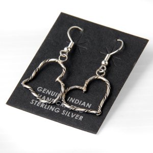 画像: NAVAJO インディアンジュエリー　ピアス　”HEART”[SILVER]
